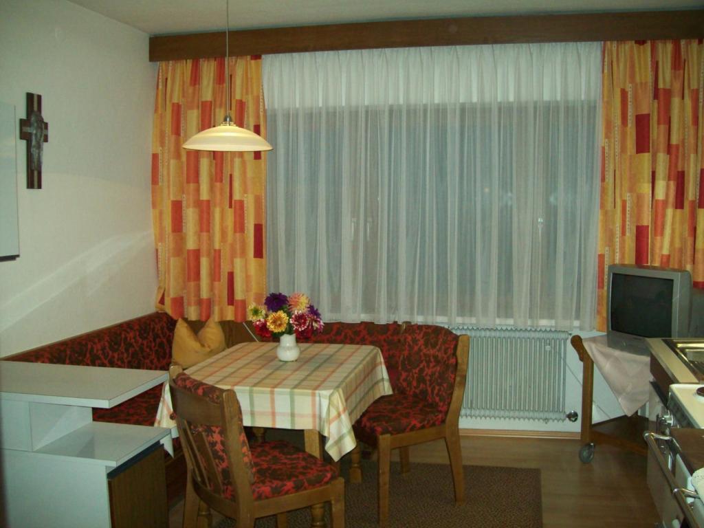 Pension Grein プフンツ 部屋 写真